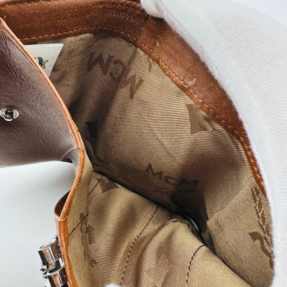 MCM Authentic And Unique Key And Card Holder/Wallet A 2 In 1 EUC - Picture 11 of 11